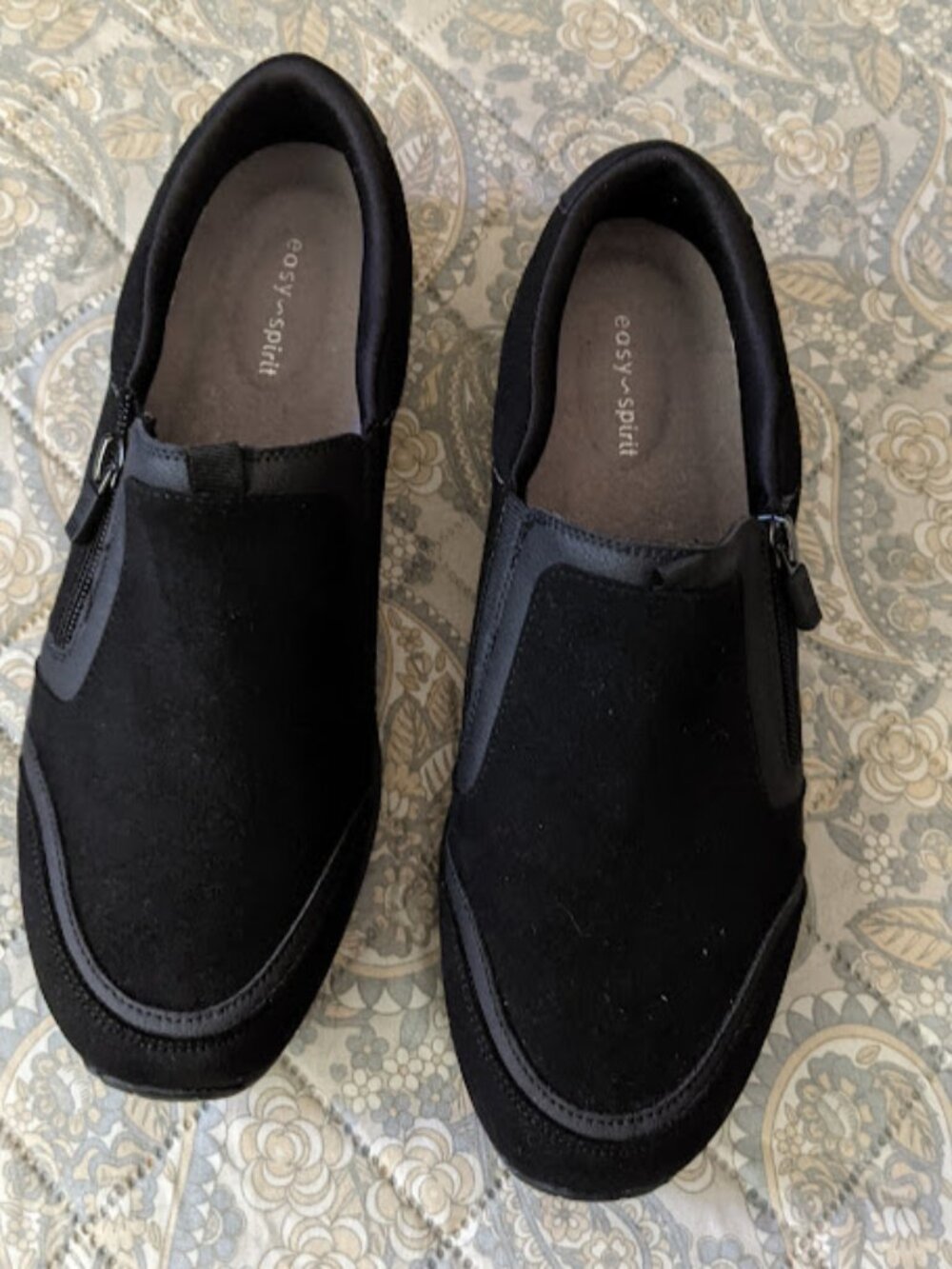 Ladies shoes
